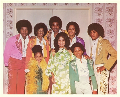 1970s Vintage Jackson 5 Multi Signed Photo With 7 Signatures Including Michael Jackson (Beckett)
